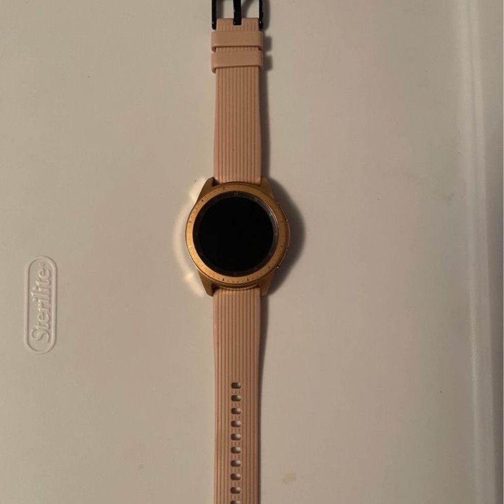 Samsung galaxy watch rose gold